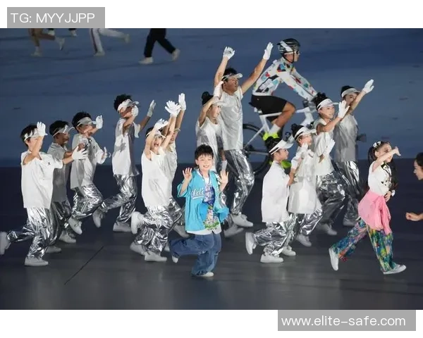 成都街舞队的风格变迁与表演效果的得失分析